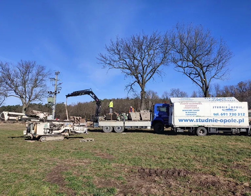 xstunie1.jpg.pagespeed.ic.WhLHcIo1q5